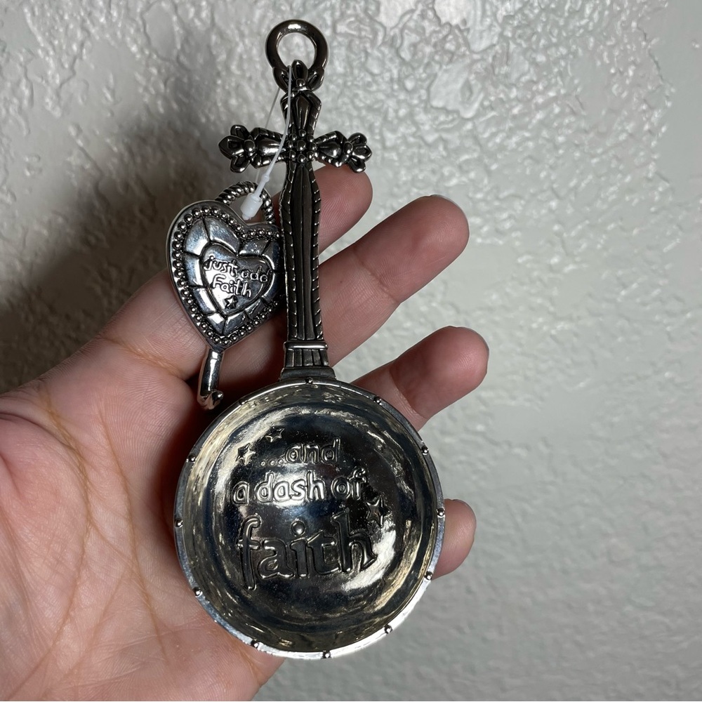 A Dash of Faith measuring spoon